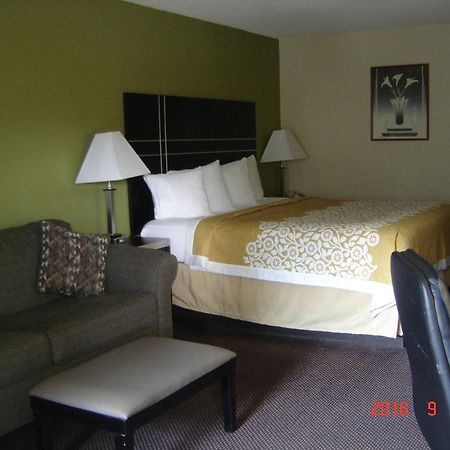 Days Inn Oil City Conference Center Luaran gambar