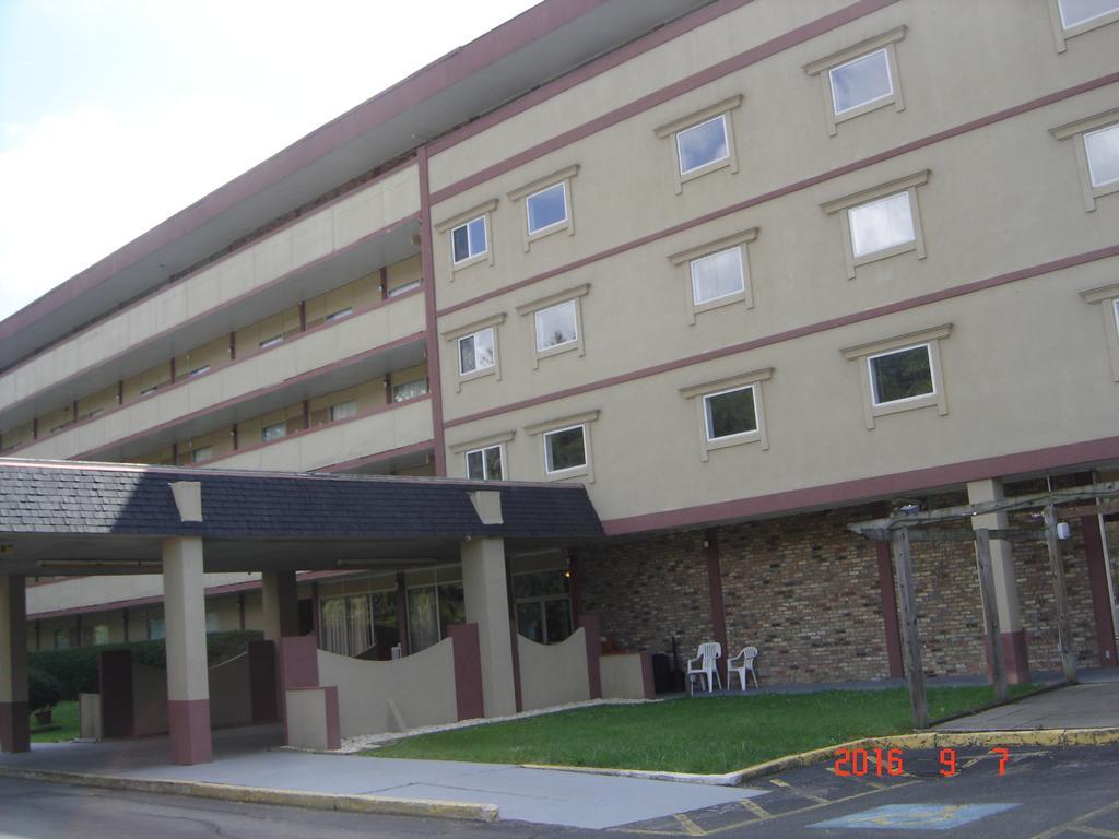 Days Inn Oil City Conference Center Luaran gambar